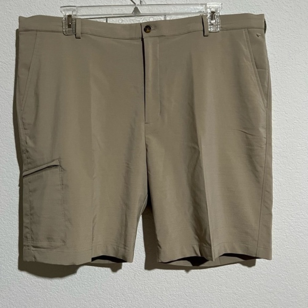 Greg Norman Performance Golf Shorts Beige Tan 5 Pocket New 42